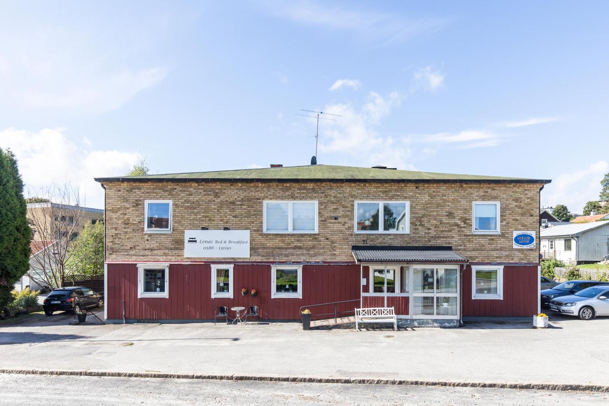 Lenas Bed & Breakfast Degerfors Exterior foto